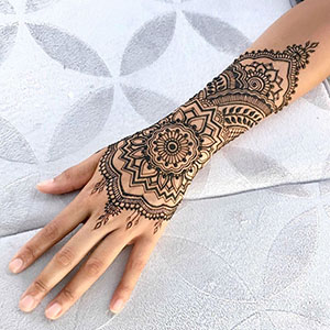henna tatto